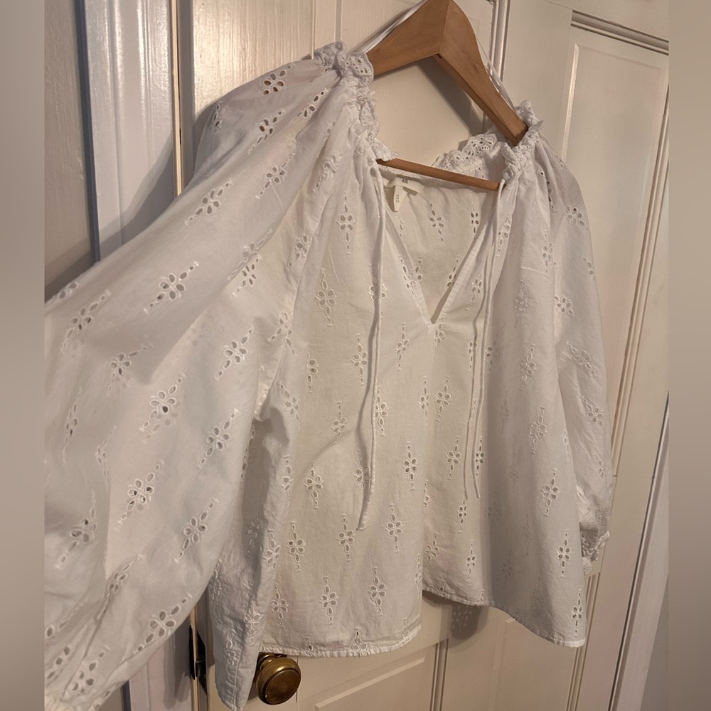 White eyelet cotton blouse. A Quintessential Summer look!